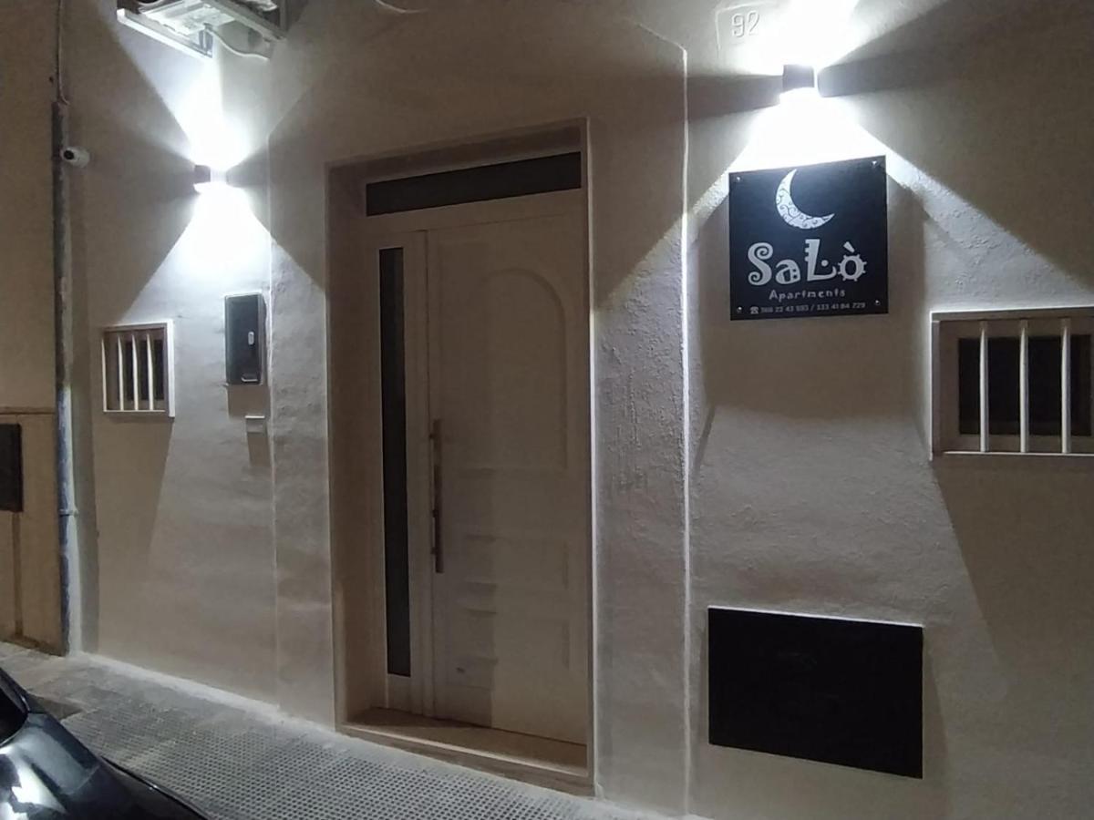Salo Apartments Манфредония Екстериор снимка