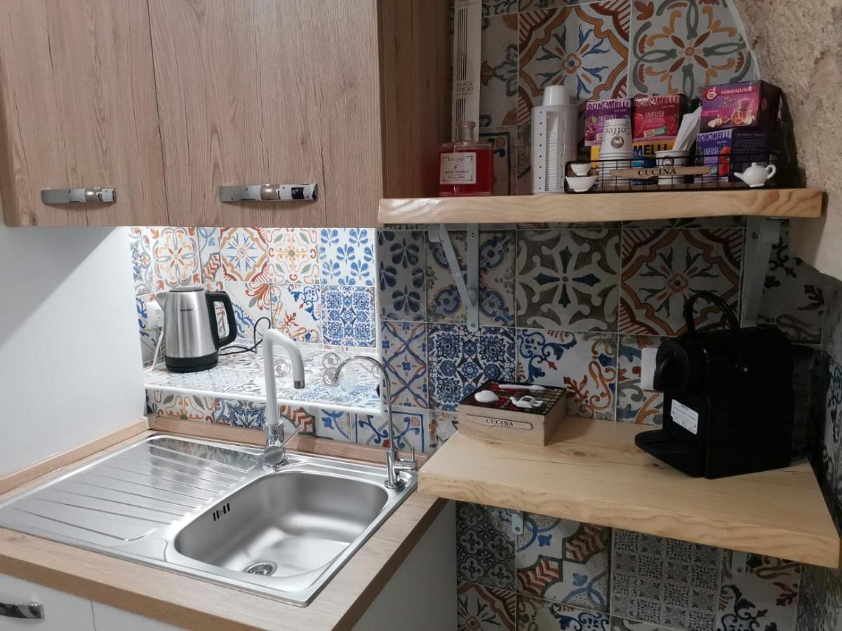 Salo Apartments Манфредония Екстериор снимка
