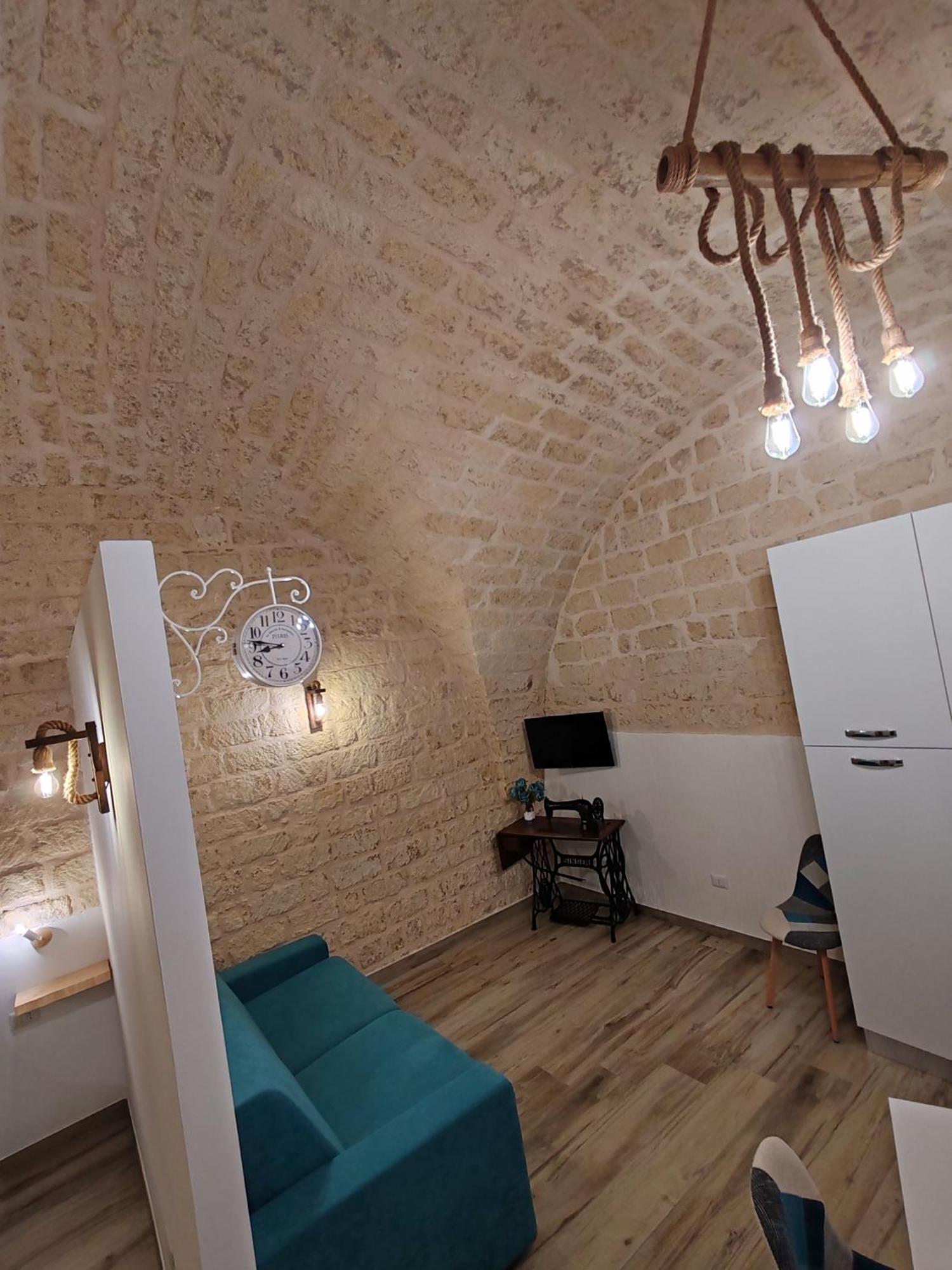 Salo Apartments Манфредония Екстериор снимка