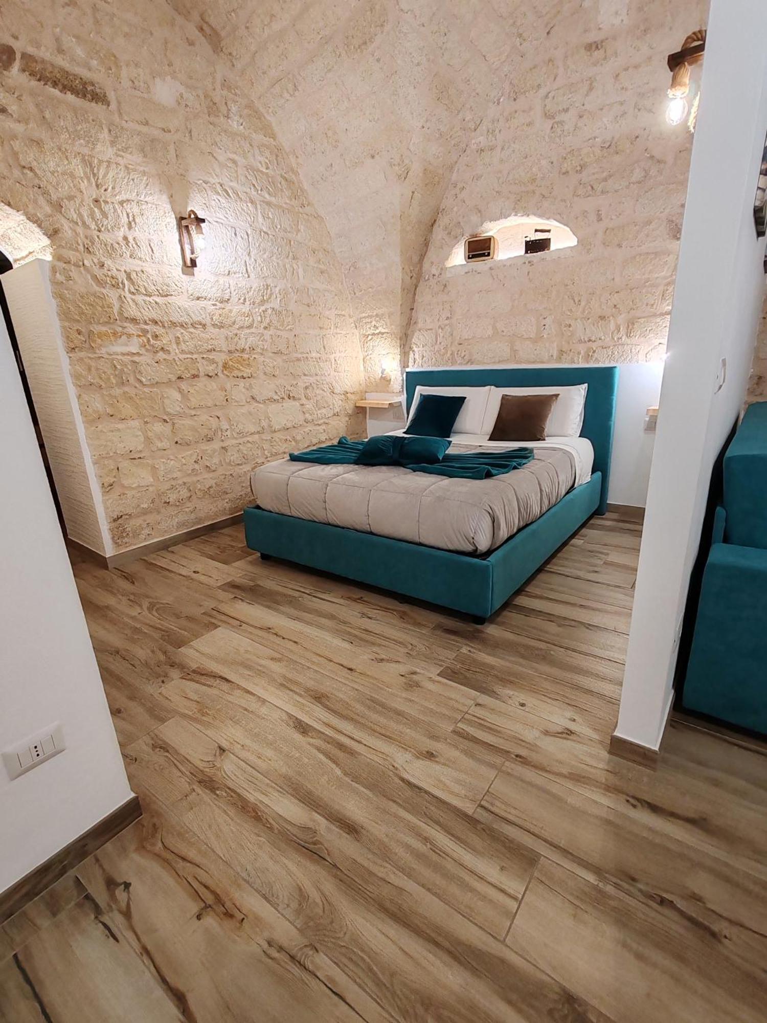 Salo Apartments Манфредония Екстериор снимка