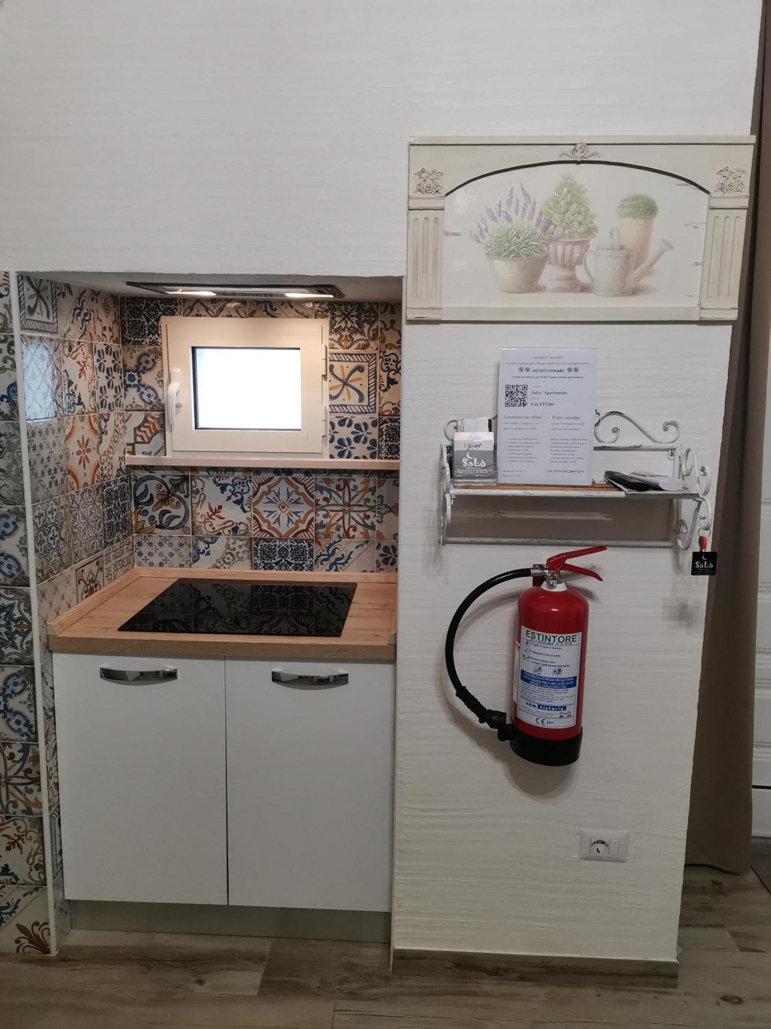 Salo Apartments Манфредония Екстериор снимка