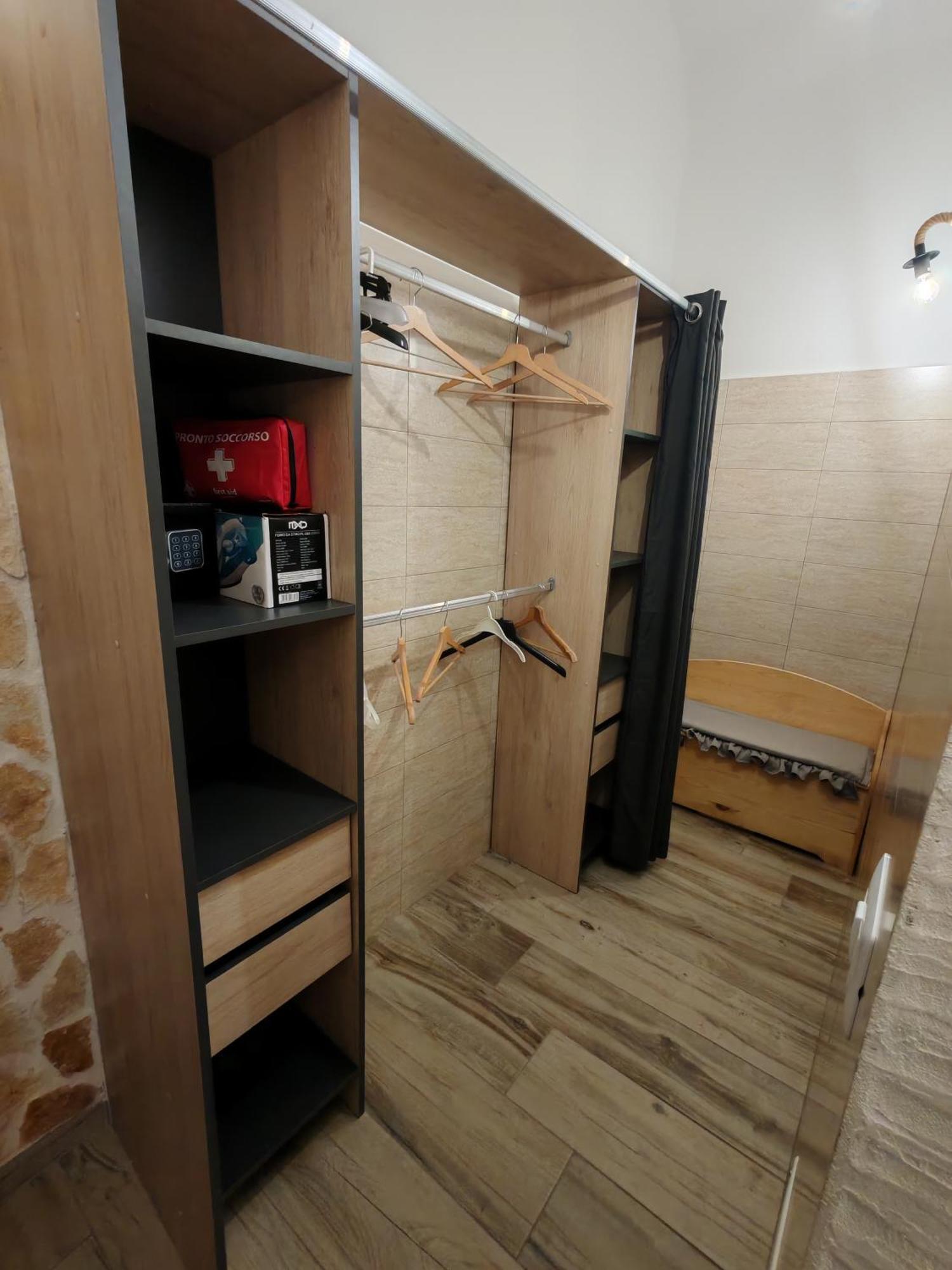 Salo Apartments Манфредония Екстериор снимка