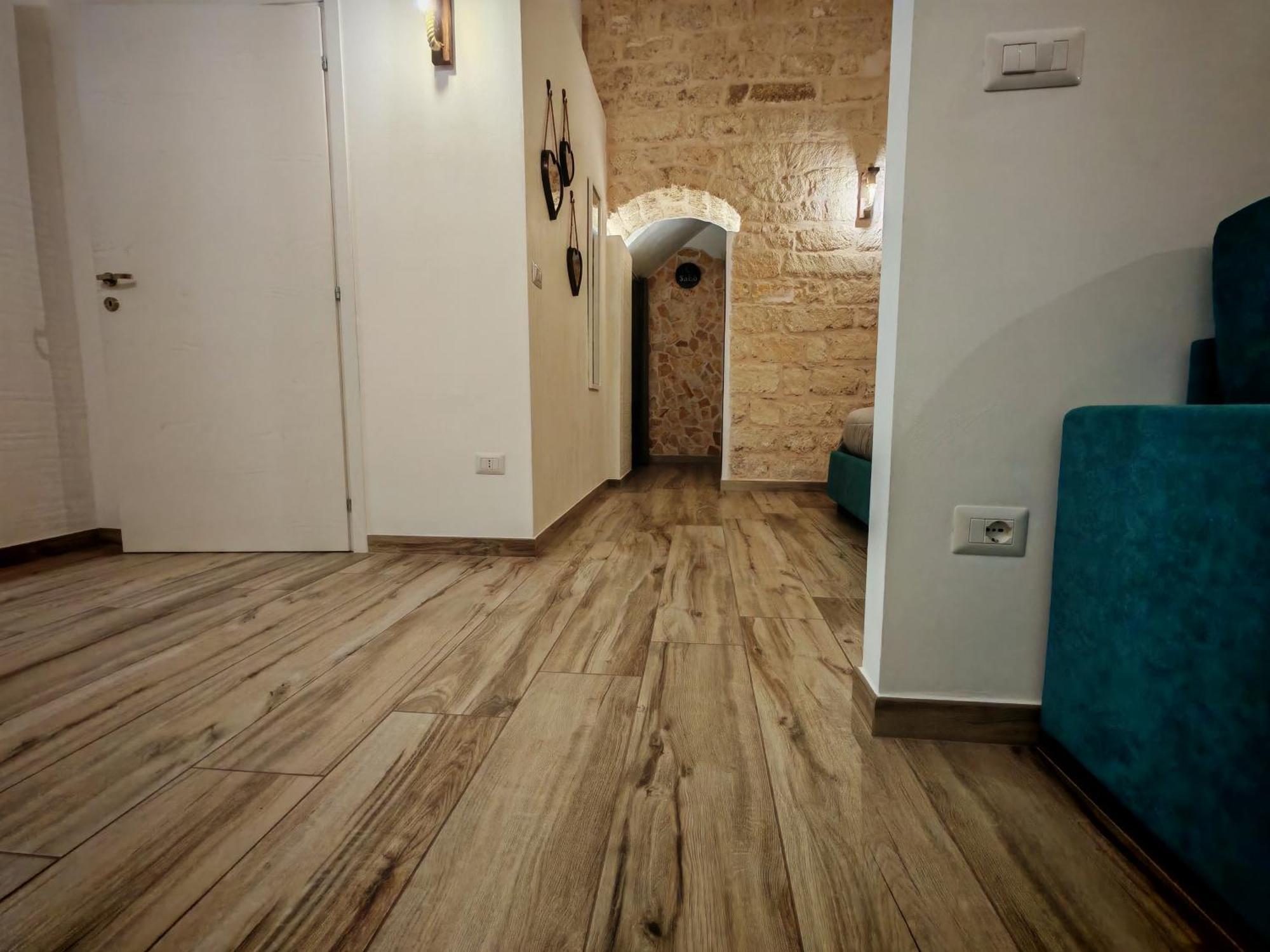 Salo Apartments Манфредония Екстериор снимка